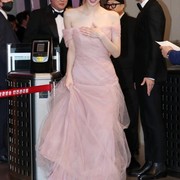 [러블리즈] 핑크빛 오프숄더 드레스 이미주..... MBC 방송연예대상 레드카펫