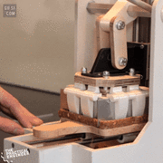 식빵 테두리 잘라내는 기계