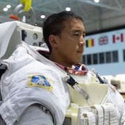 우주 최고 히어로가 된, 한국계 미국인 (실존 인물)